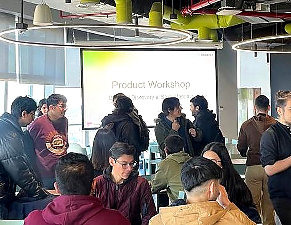 Product workshop during Arquiflow discovery and design sessions at Falabella Inmobiliario.